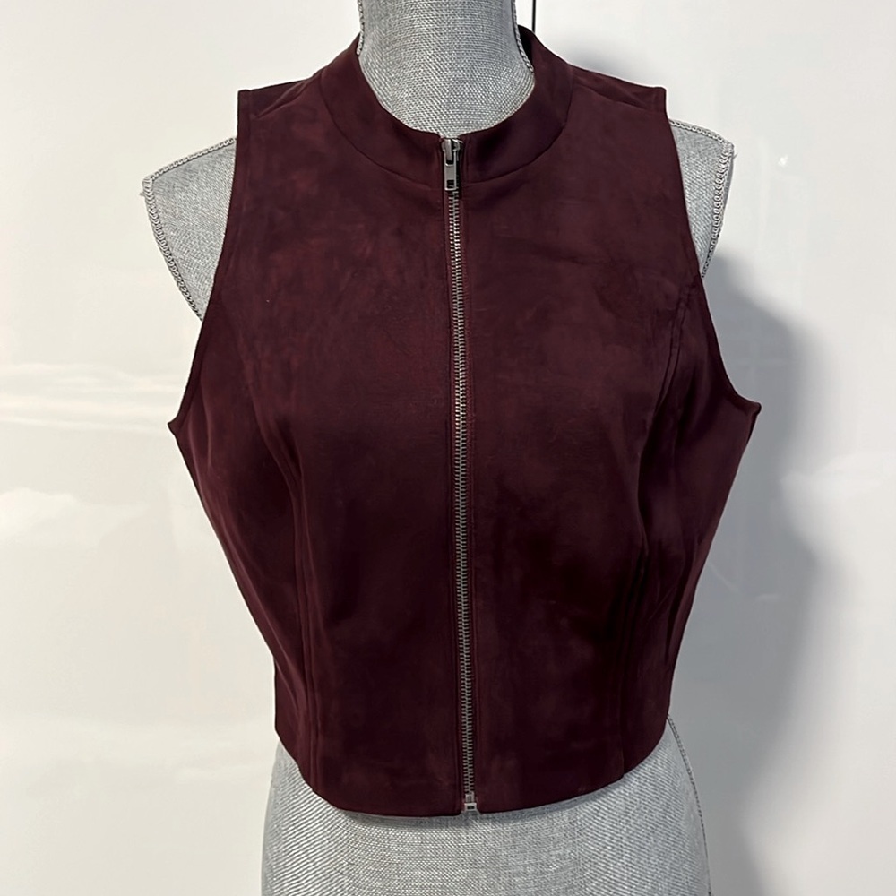 JACK BB DAKOTA NWOT Burgundy Faux Suede Crop Fitted Vest Zipper Closure, Size L